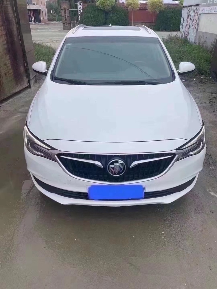 济宁19年别克阅朗1