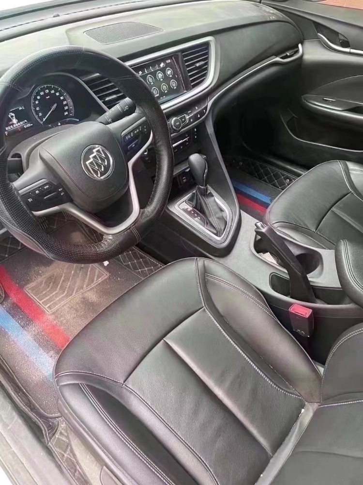 济宁19年别克阅朗5