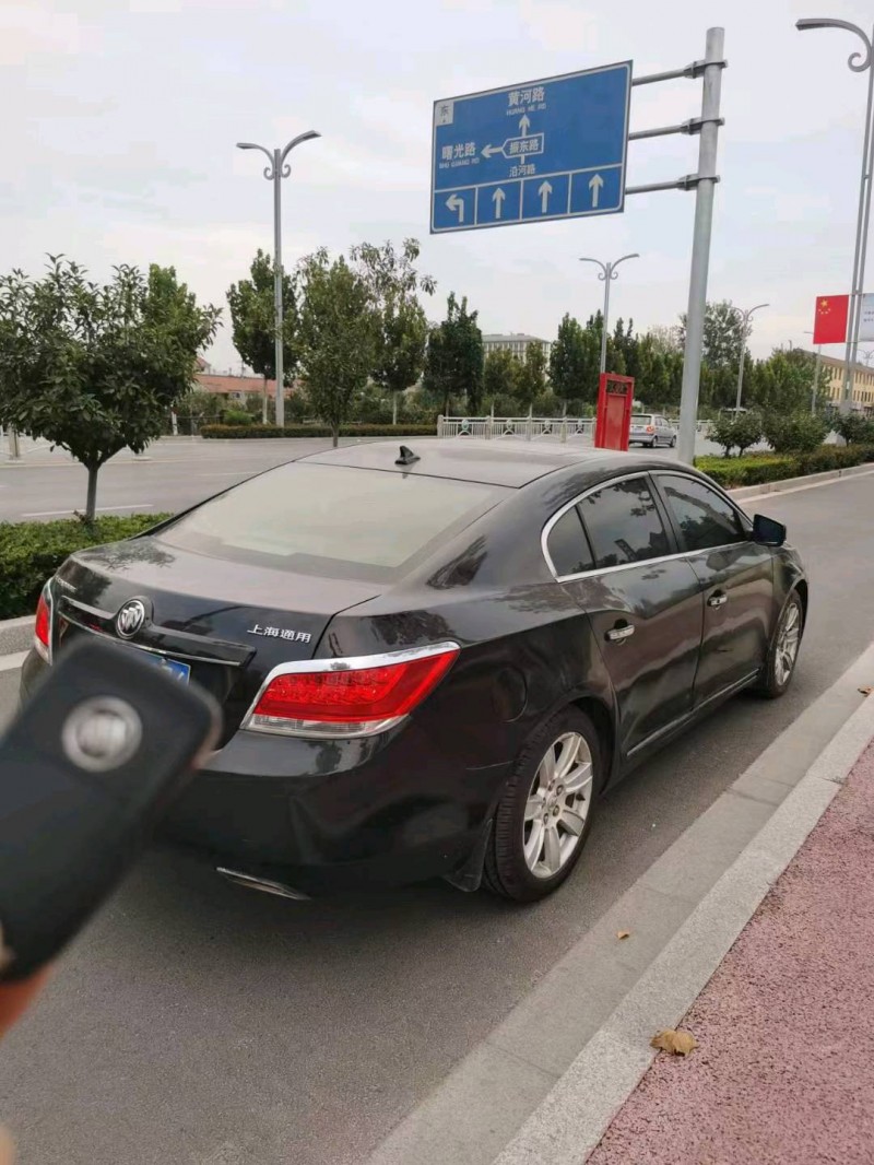 枣庄11年别克君越1