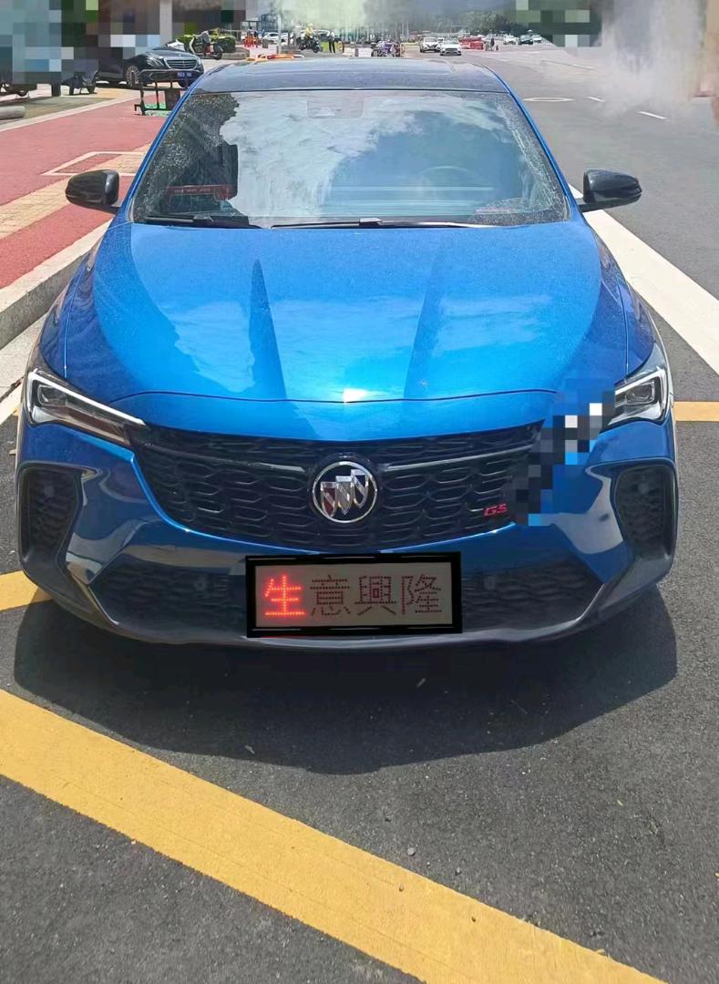 广州22年别克威朗1