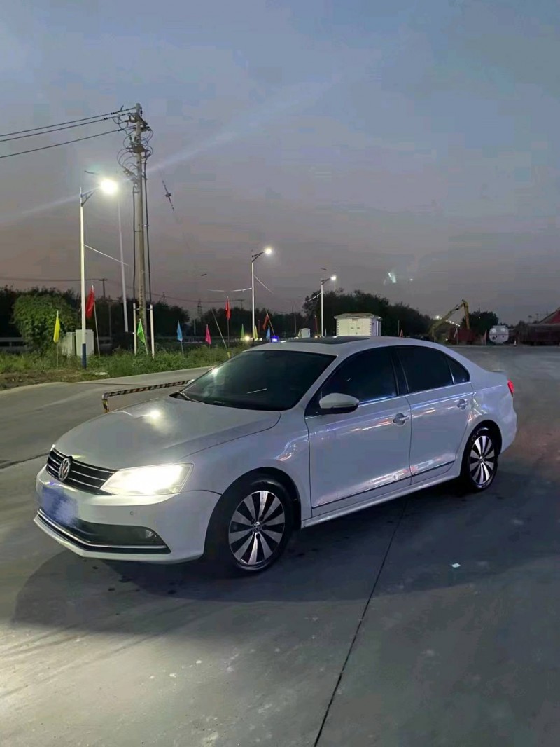 东营16年大众速腾2
