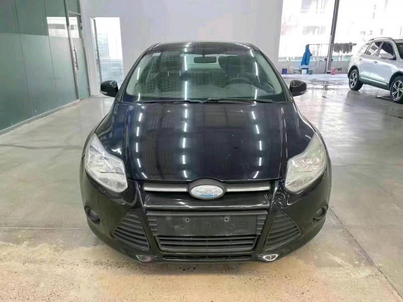 济宁13年福特福克斯1