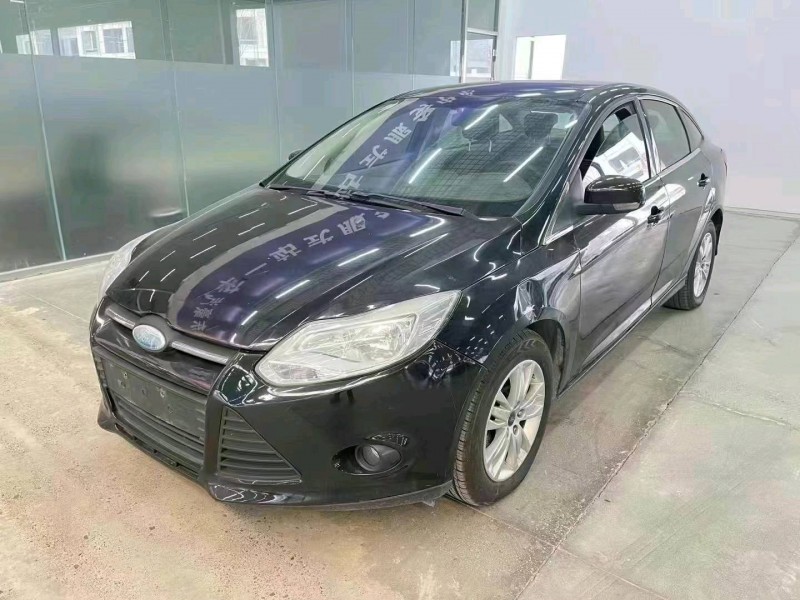 济宁13年福特福克斯2