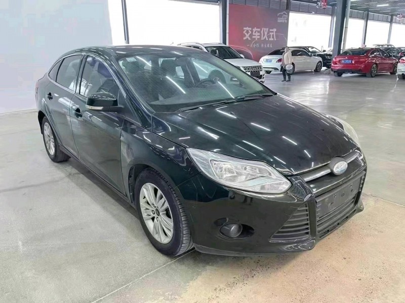 济宁13年福特福克斯3