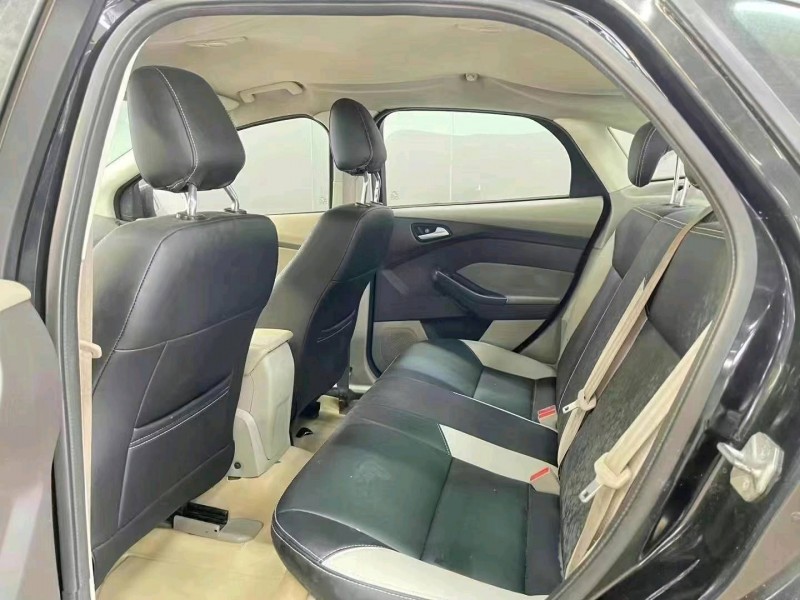 济宁13年福特福克斯4