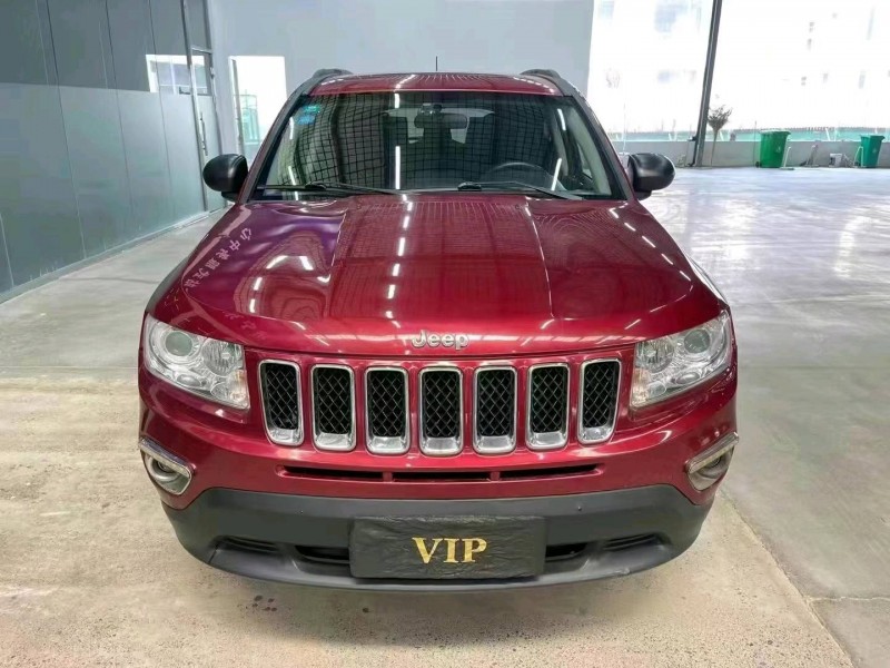 濟寧13年Jeep指南者1