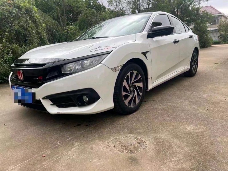 济南17年本田思域2