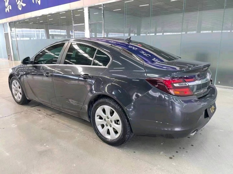 济宁14年别克君威3