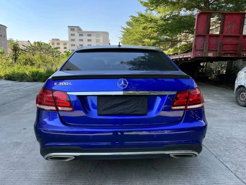广州14年奔驰E8