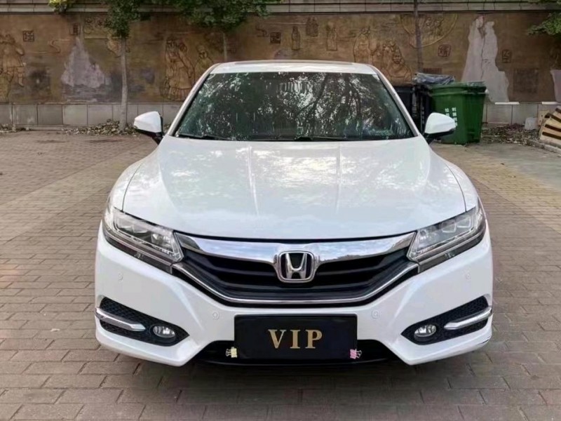 青岛16年本田思铂睿6