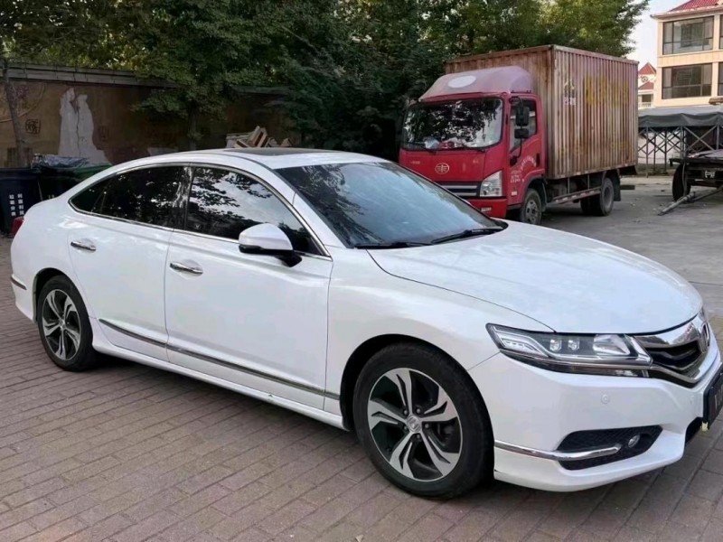 青岛16年本田思铂睿5