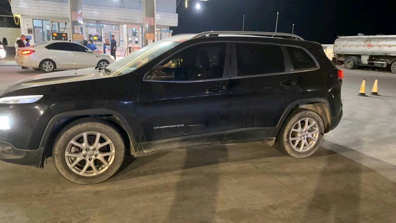 枣庄18年Jeep自由光4