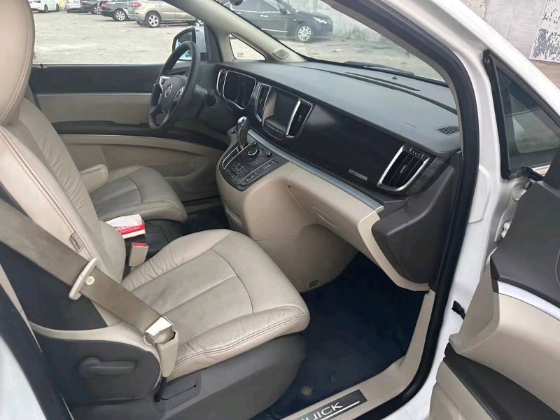 枣庄13年别克GL82