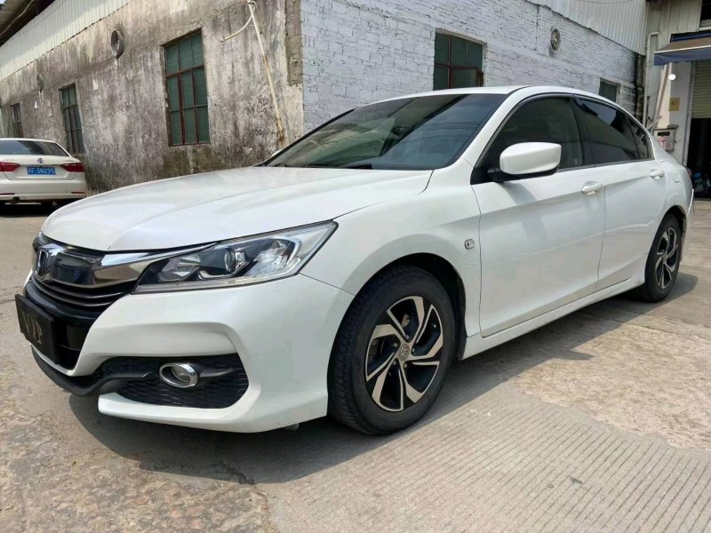 广州17年本田雅阁7