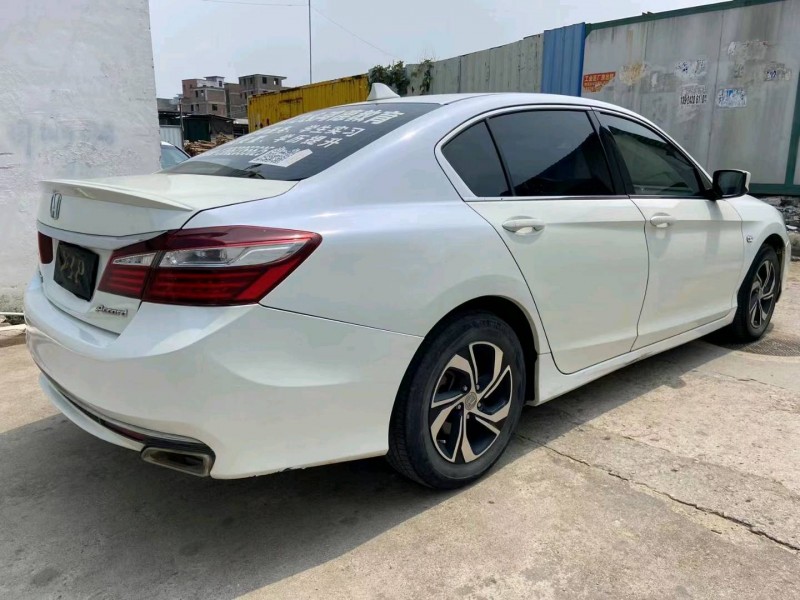 广州17年本田雅阁1