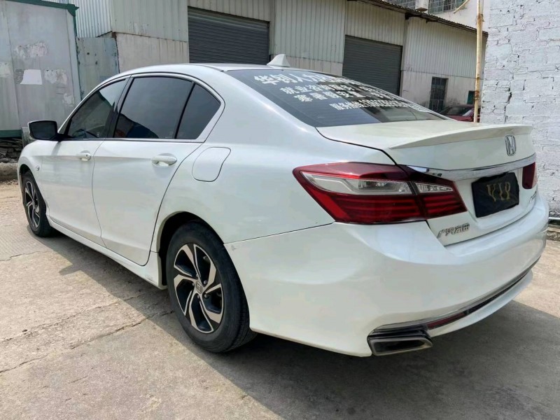 广州17年本田雅阁2