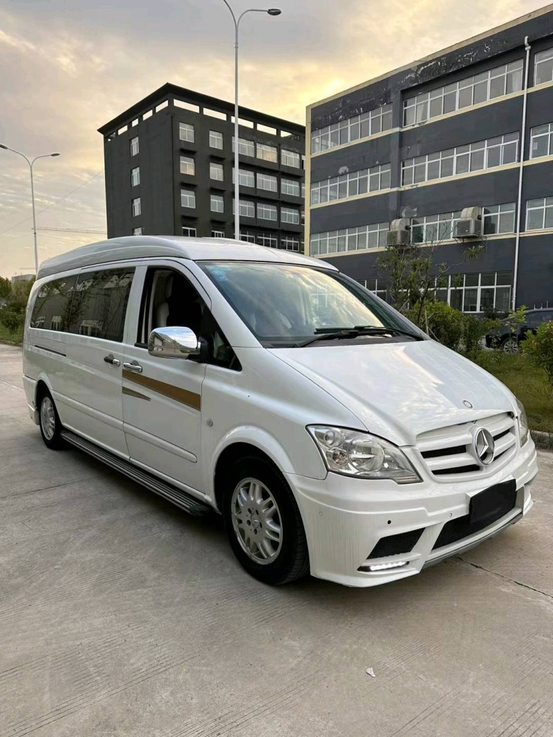 徐州14年奔驰威霆8