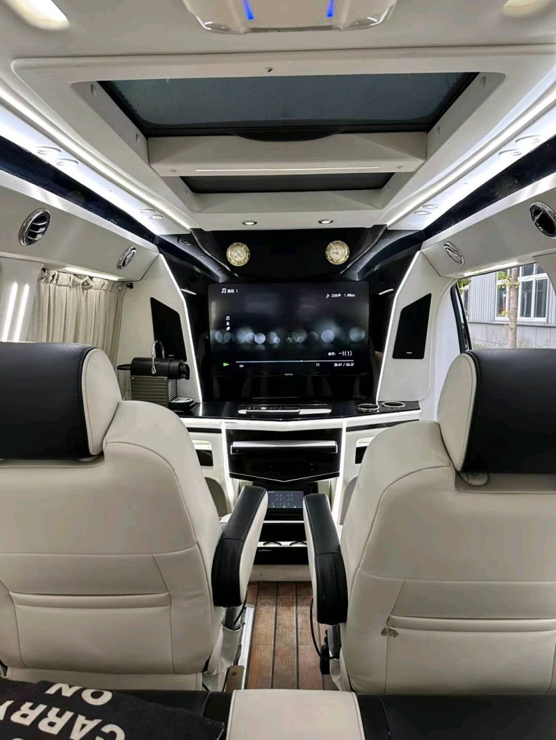 徐州14年奔驰威霆5