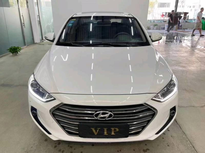 济宁18年现代领动1