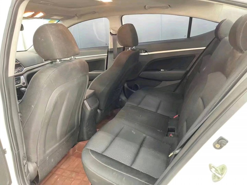 济宁18年现代领动4