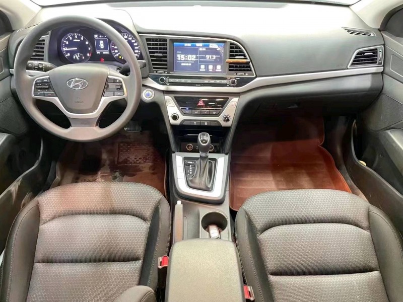 济宁18年现代领动5