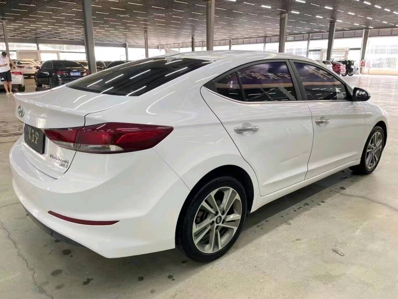 济宁18年现代领动7