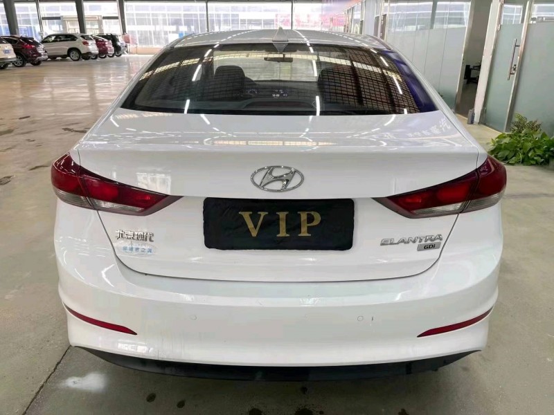 济宁18年现代领动9