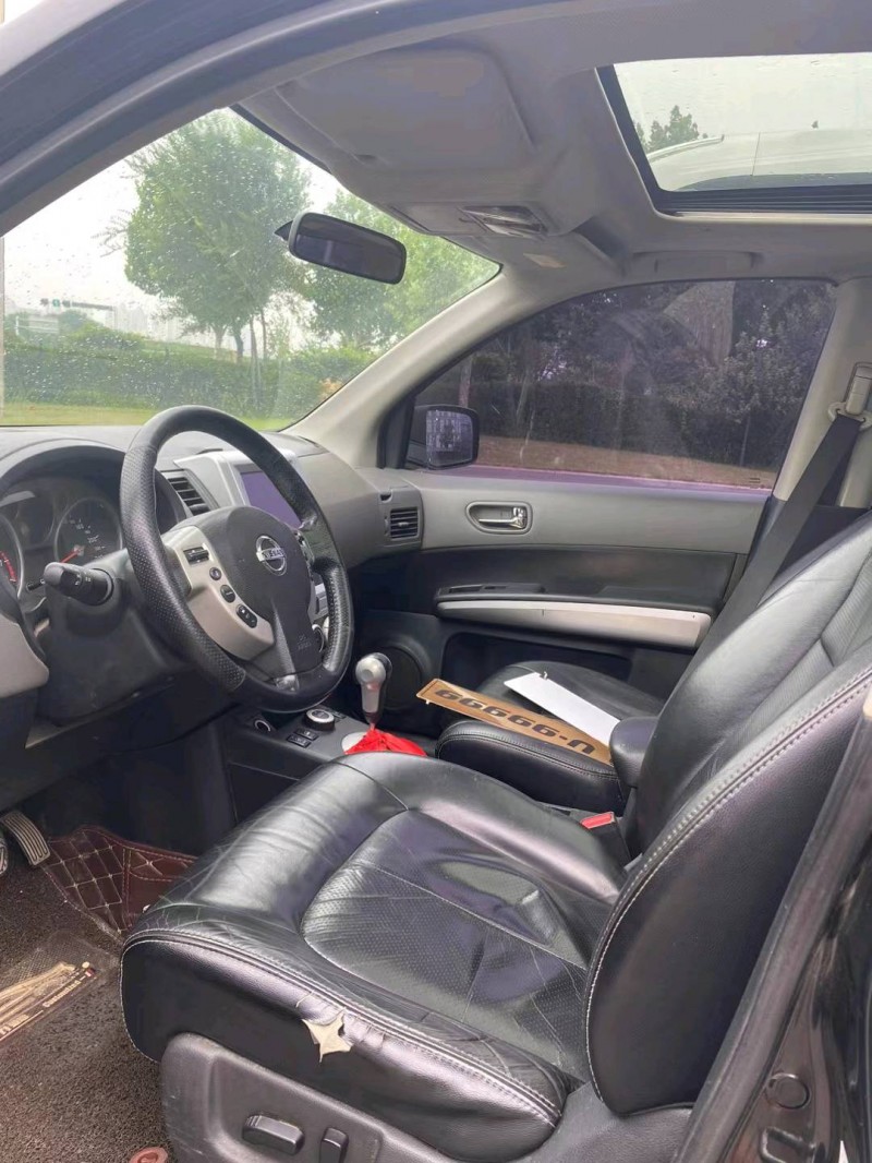 潍坊11年日产奇骏7