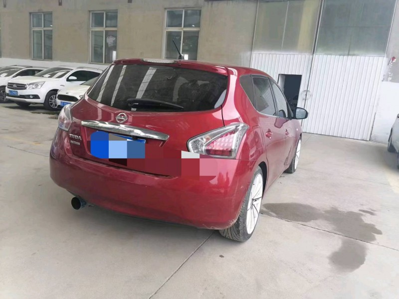 保定13年日产骐达8