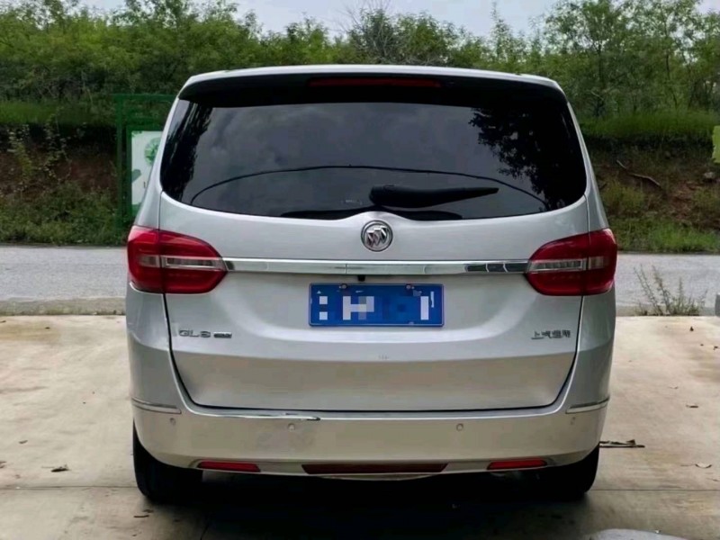 青岛17年别克GL81