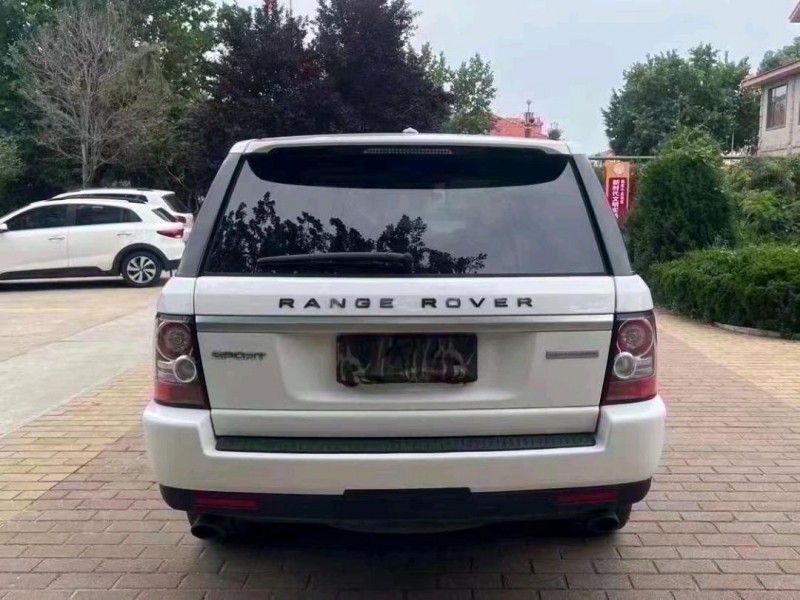 青岛13年路虎揽胜运动1