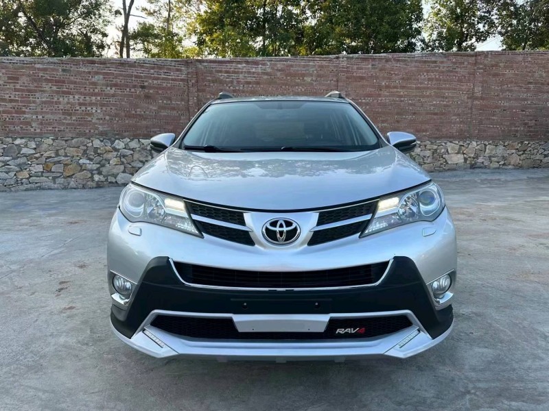 广州14年丰田RAV41