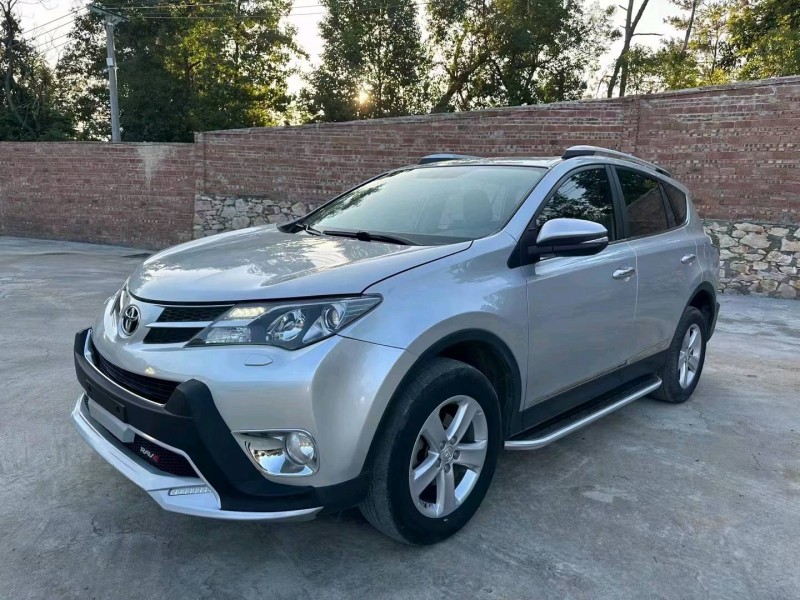 广州14年丰田RAV43