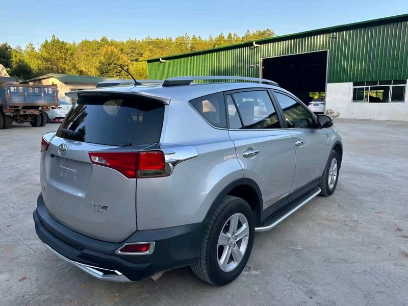 广州14年丰田RAV47