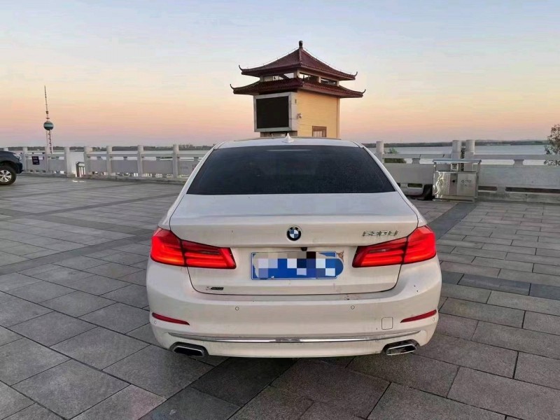 青岛20年宝马5系5