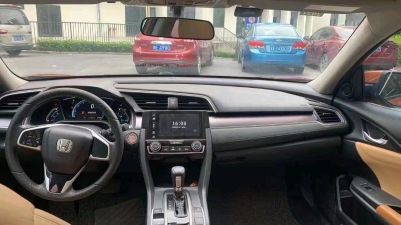 广州17年本田思域5