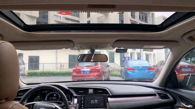 广州17年本田思域4