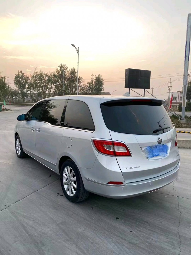 枣庄11年别克GL82