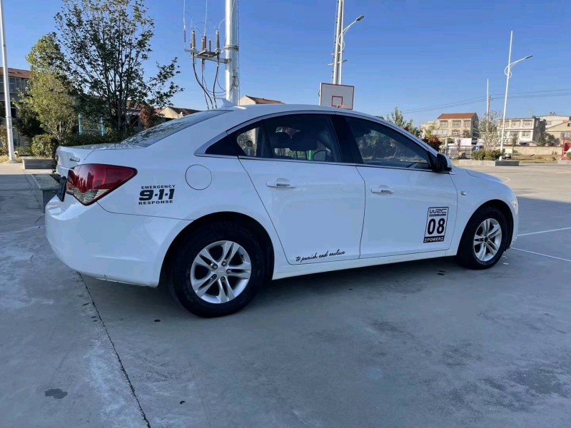 北京14年雪佛兰科鲁兹3