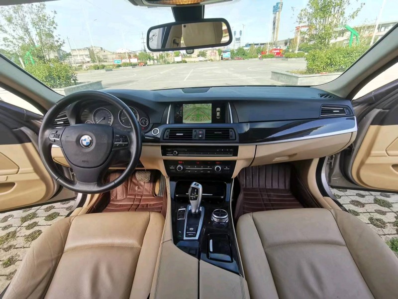 北京12年宝马5系5