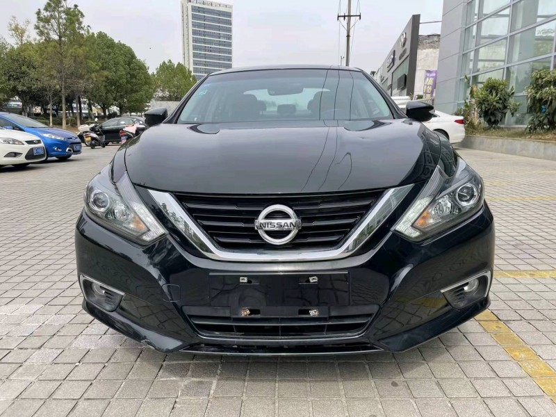 北京17年日产天籁1