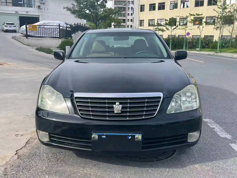 广州06年丰田皇冠1