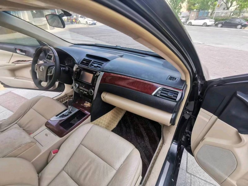 北京12年丰田凯美瑞7