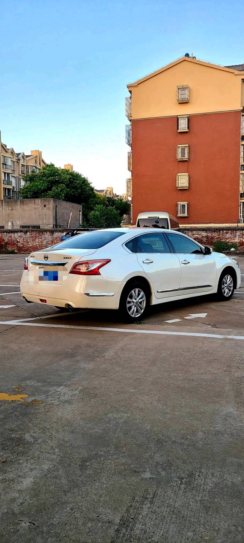 济南13年日产天籁4