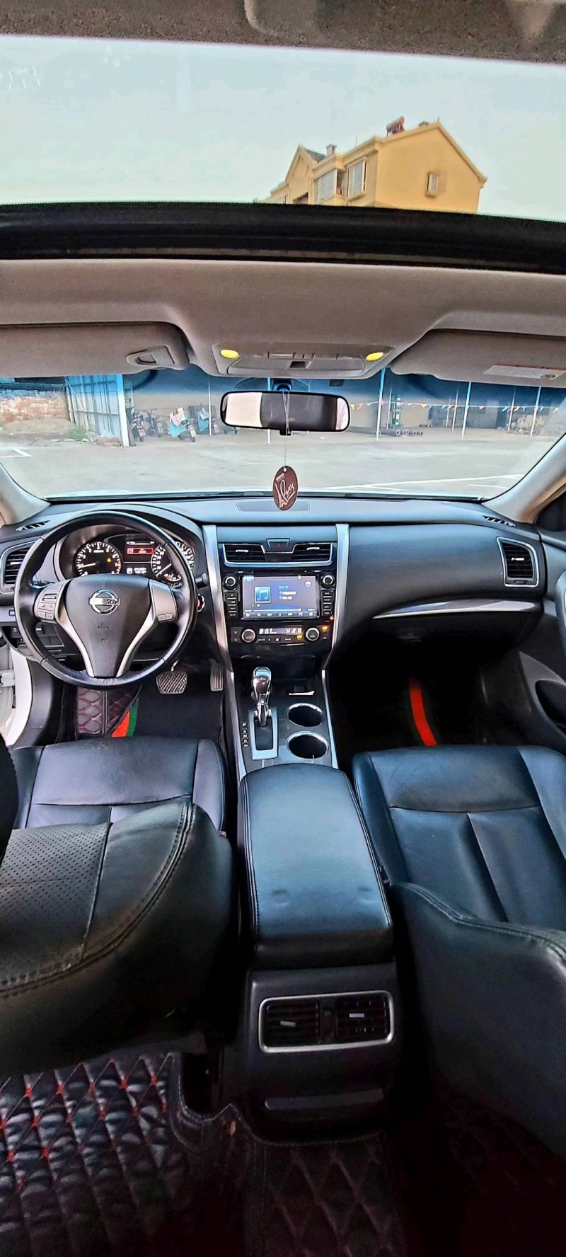 济南13年日产天籁7