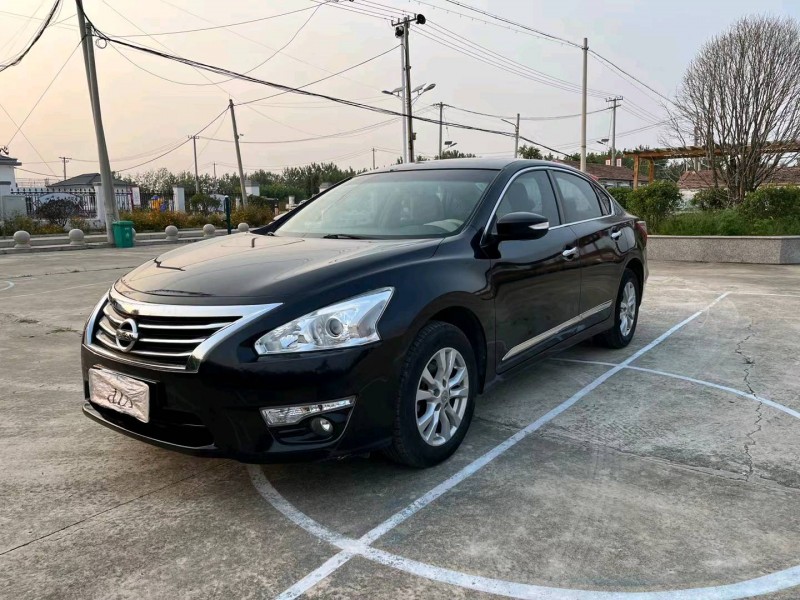 徐州16年日产天籁8