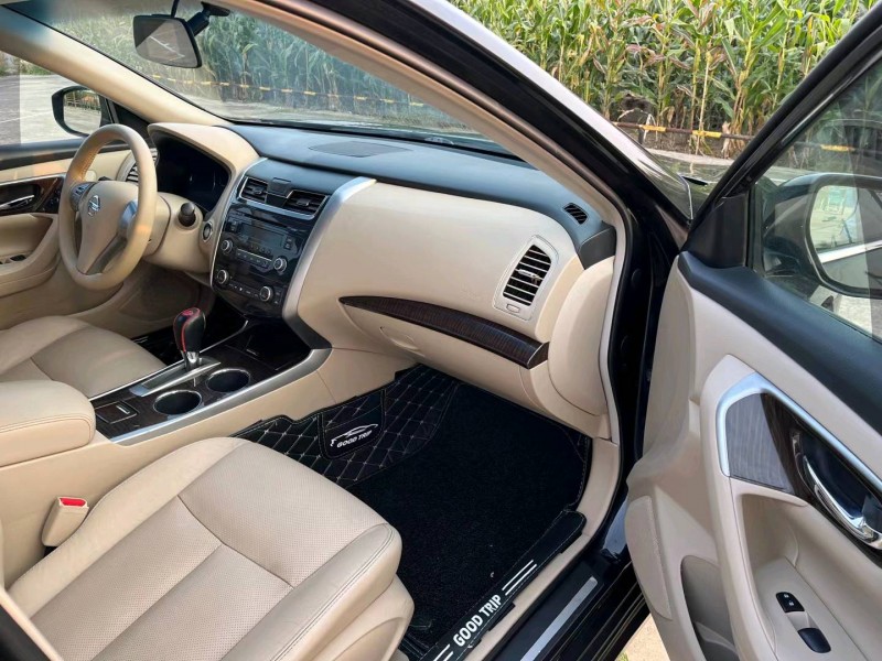 徐州16年日产天籁3