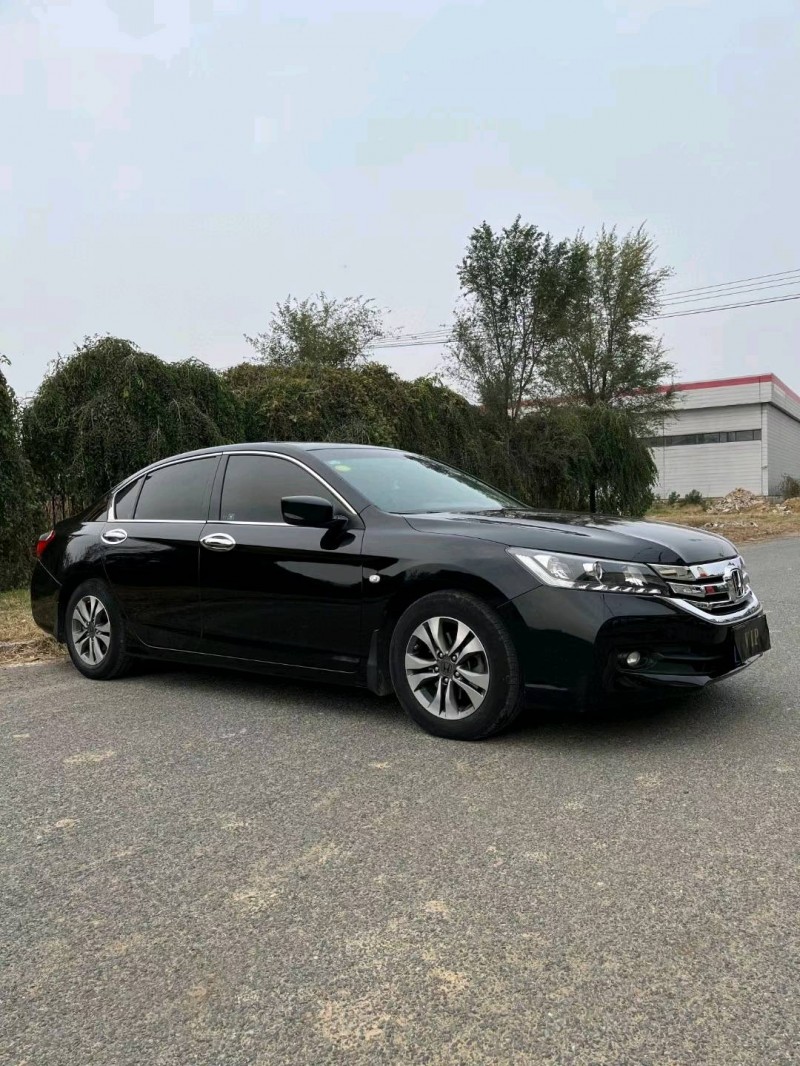 沈阳14年本田雅阁2