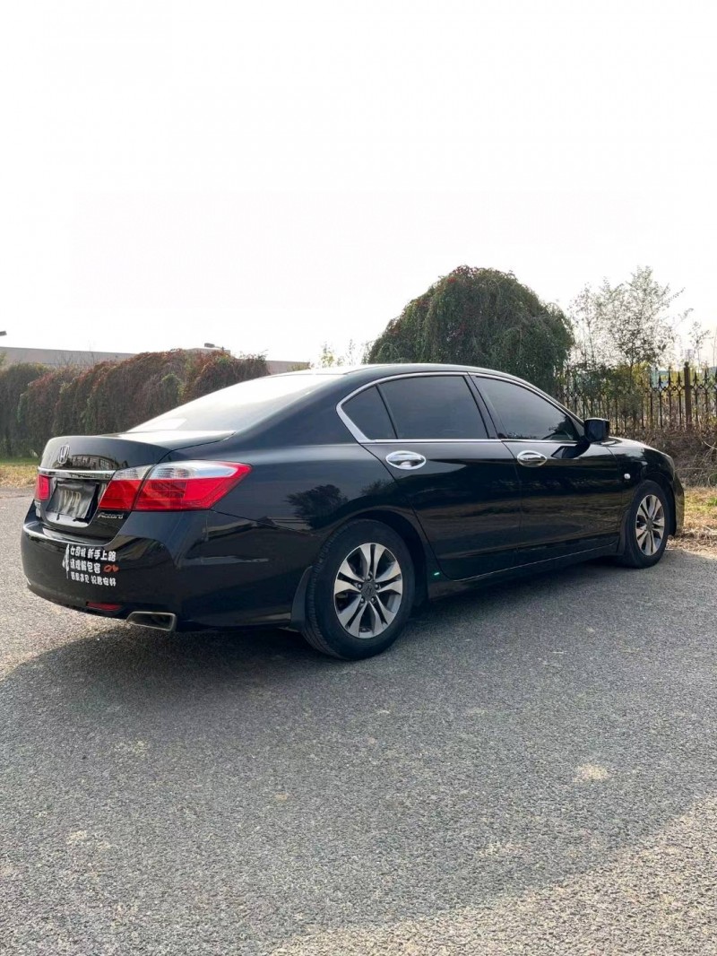 沈阳14年本田雅阁4