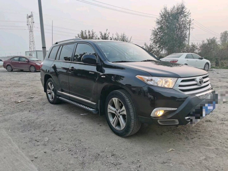 保定14年丰田汉兰达2